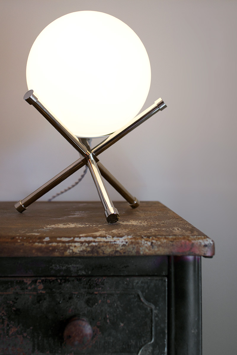 Jack Globe Table Lamp