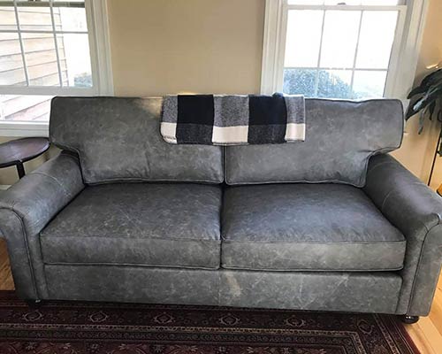 Customer image: 88 Lou sofa in Cheyenne Southern Sky leather