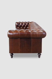 85 Boo petite Chesterfield sofa in Mont Blanc Bourbon leather