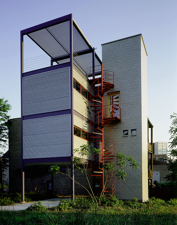 Tower House - tiny house in Chicago