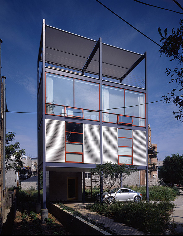 Tower House - tiny house in Chicago